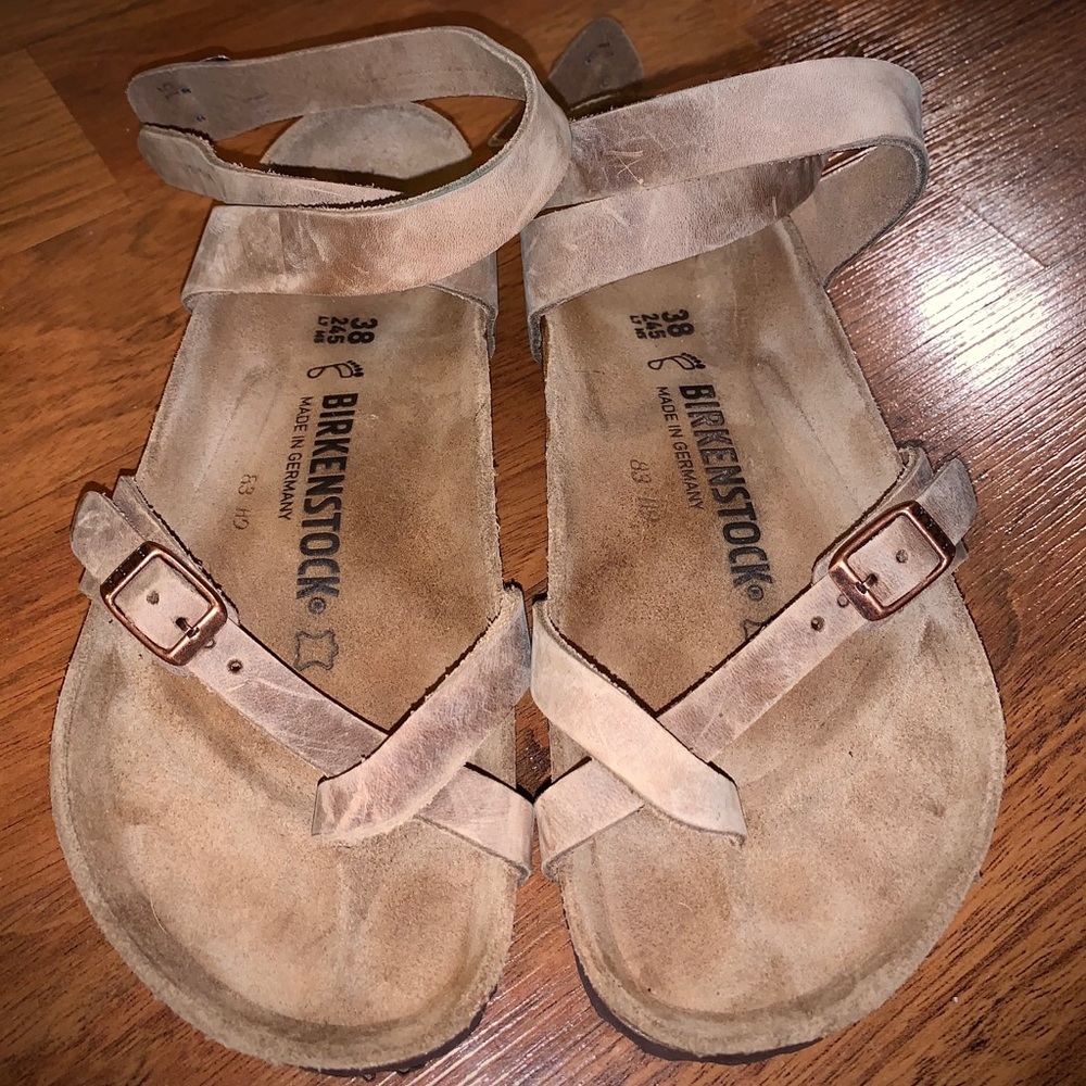 Birkenstock’s Yara in Oiled Leather Tobacco